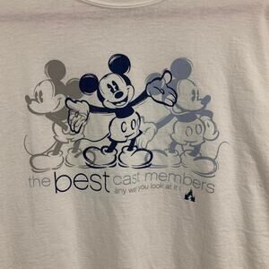 Disney World Mickey Mouse Cast Member Exclusive Collection T Shirt size Large